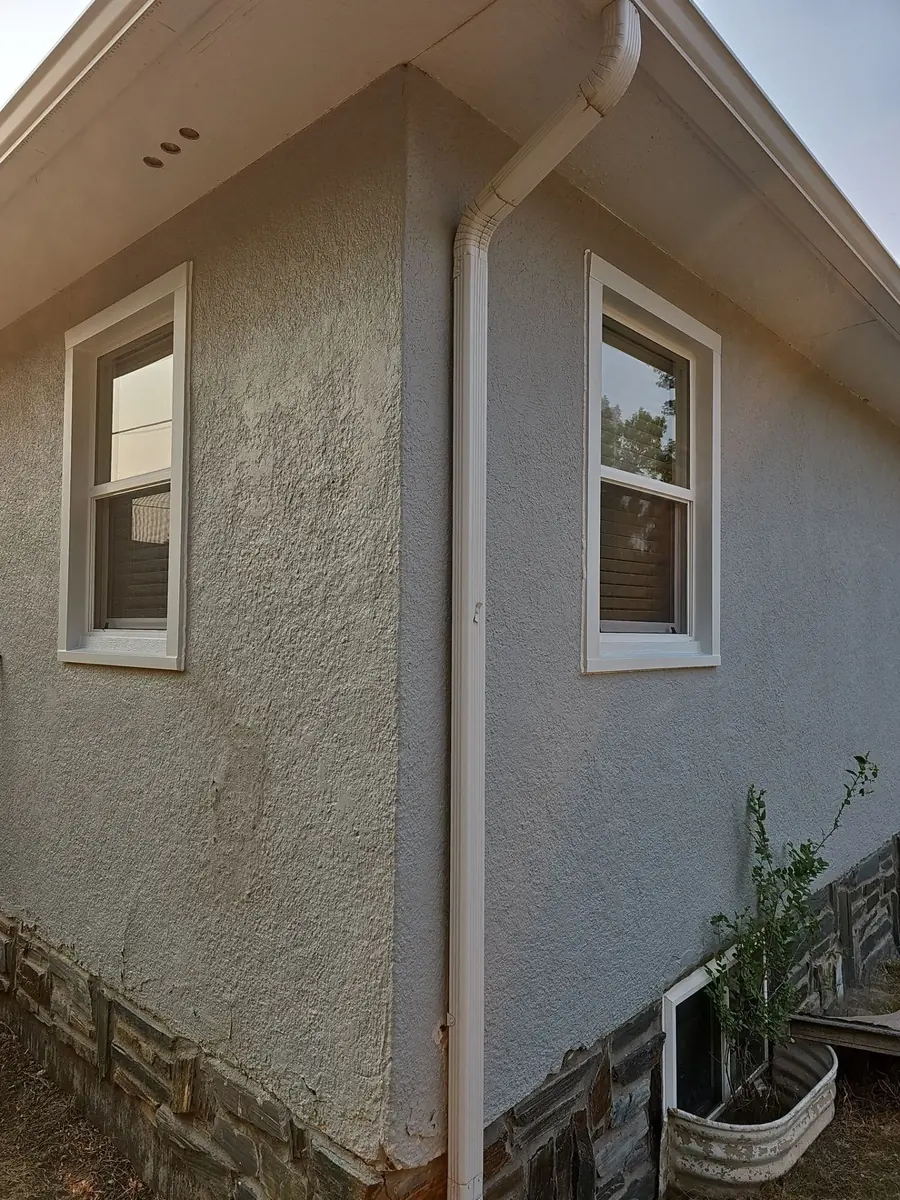 Completed Golden Ridge Exteriors replacement window project